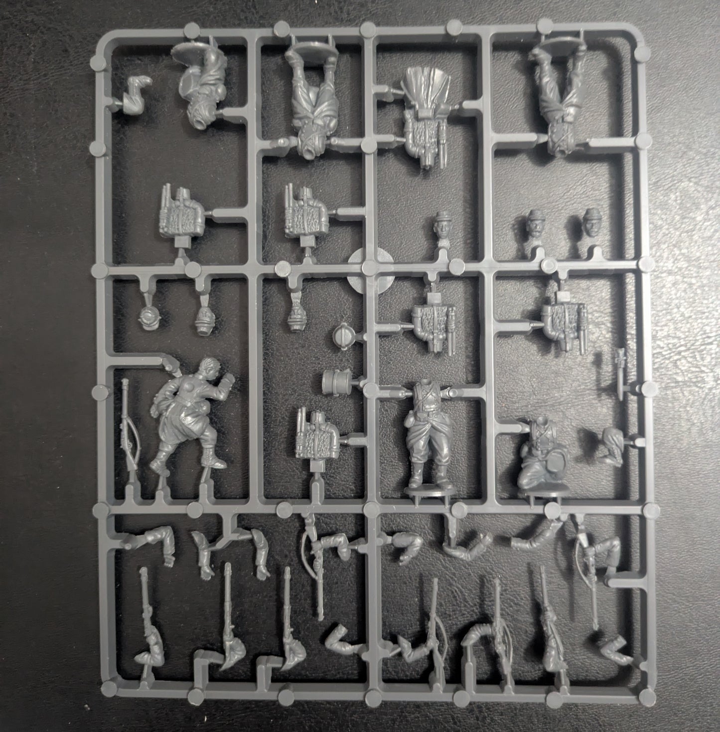 Perry Miniatures FPW French Infantry Advancing Frame B
