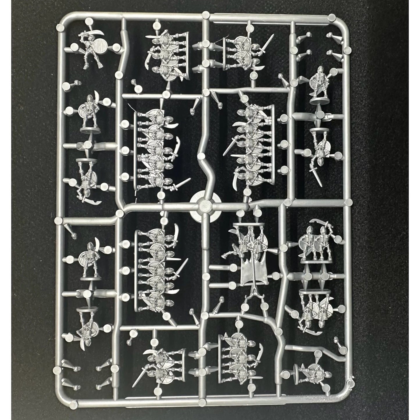 Classic Fantasy Battles Boneblades 10mm box PREORDER