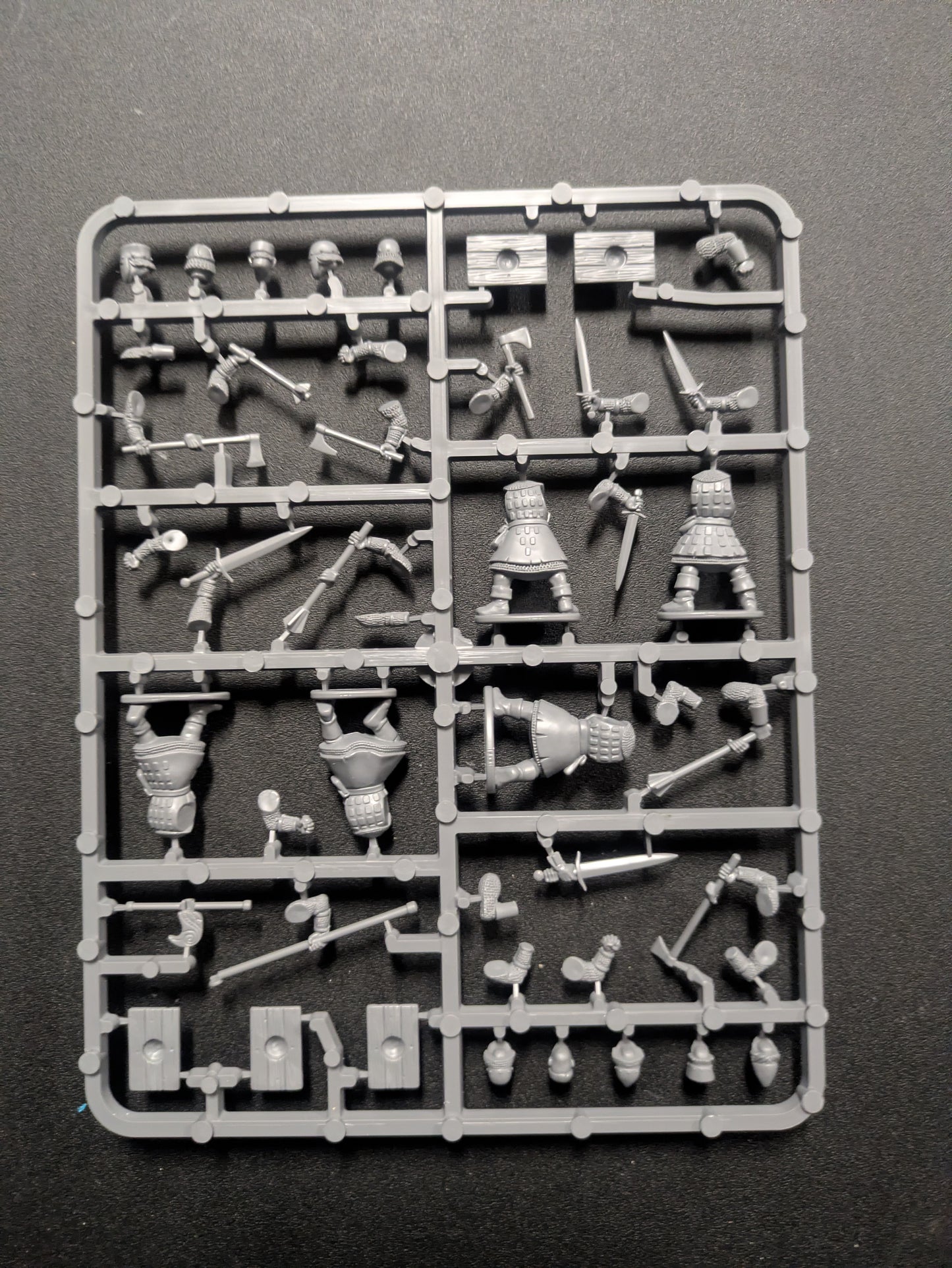 Oathmark Human Heavy infantry single sprue (limited stock)