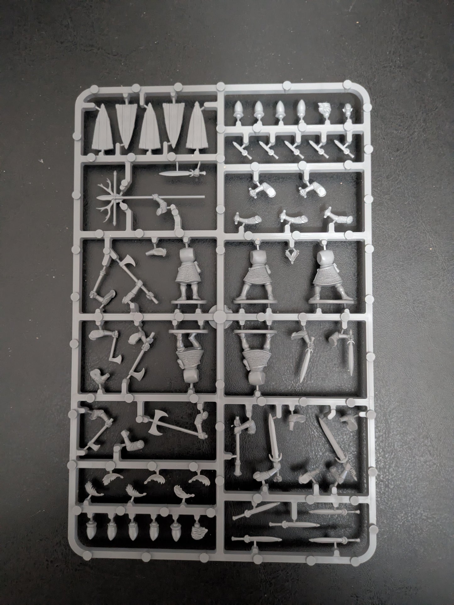 Oathmark Elf Heavy Infantry single sprue (Limited stock)
